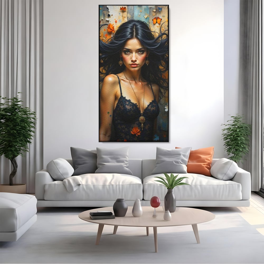 Tablou canvas cu tablou canvas cu portret de femeie par negru fluturi si frunze, in rama de aluminiu negru, pe perete intr-un living